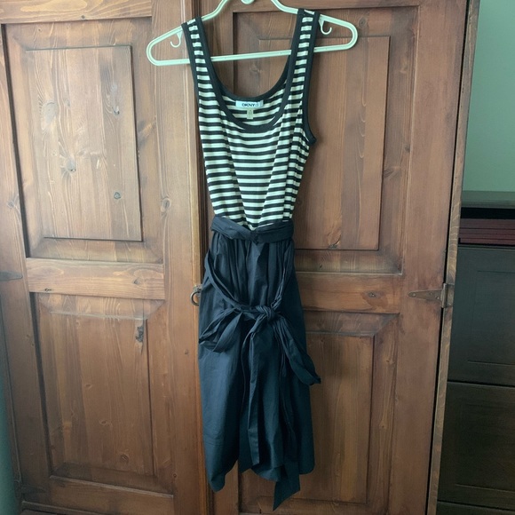 DKNY dress - Picture 3 of 4